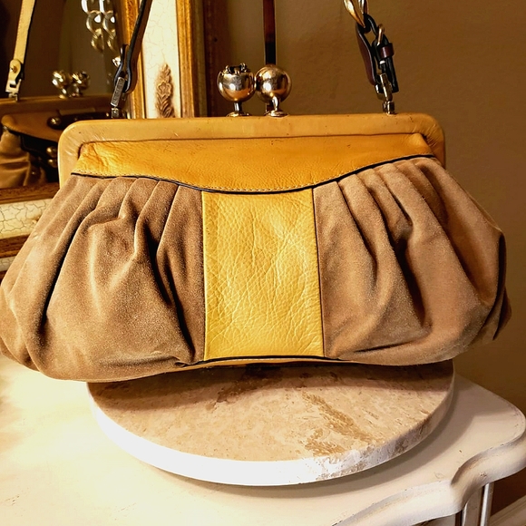 Sold - Picture 2 of 16